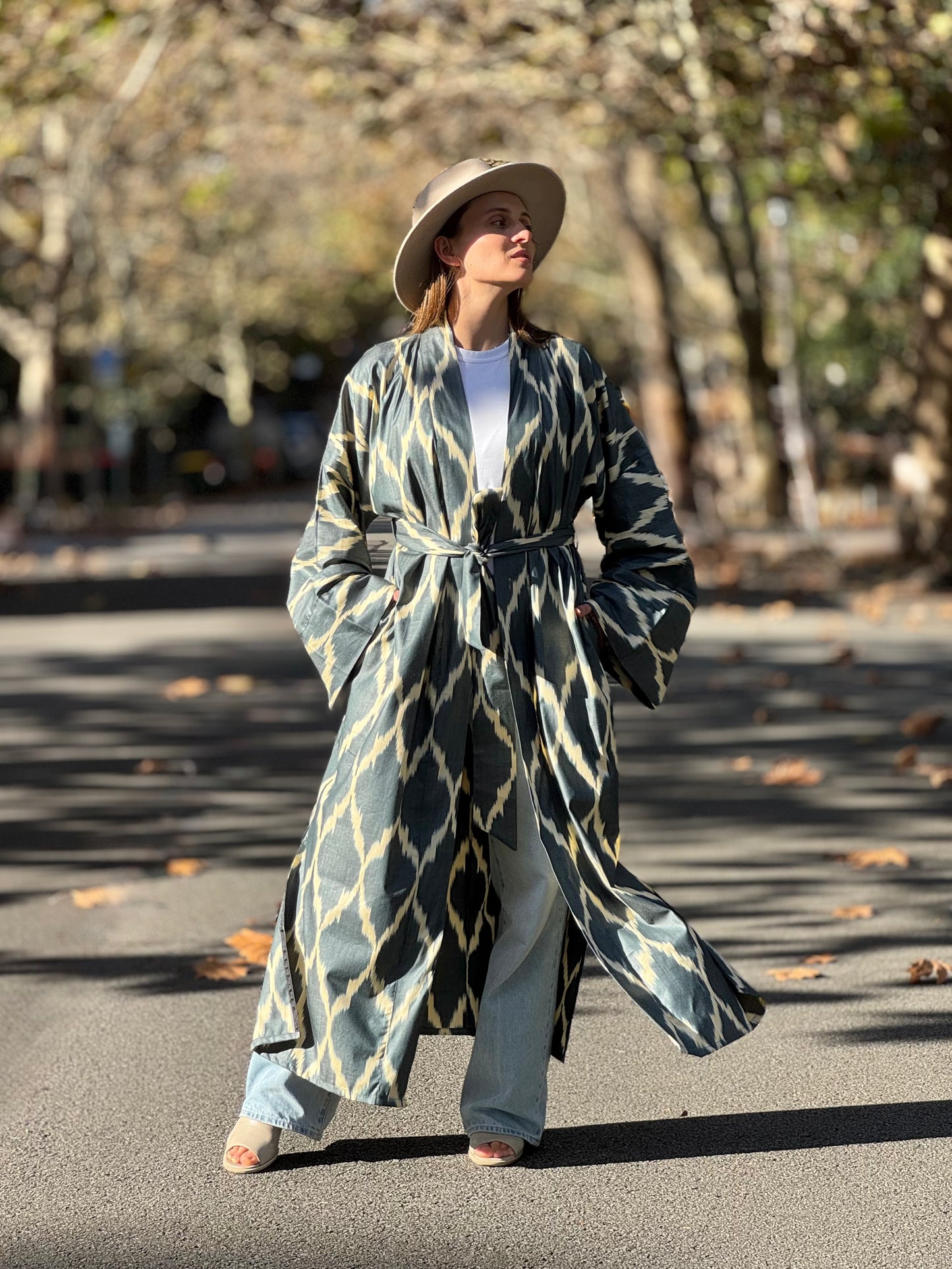 Dark Grey & Beige Kaftan ‘Chillak’