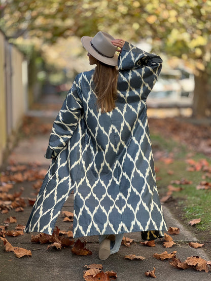 Dark Grey & Beige Kaftan ‘Chillak’